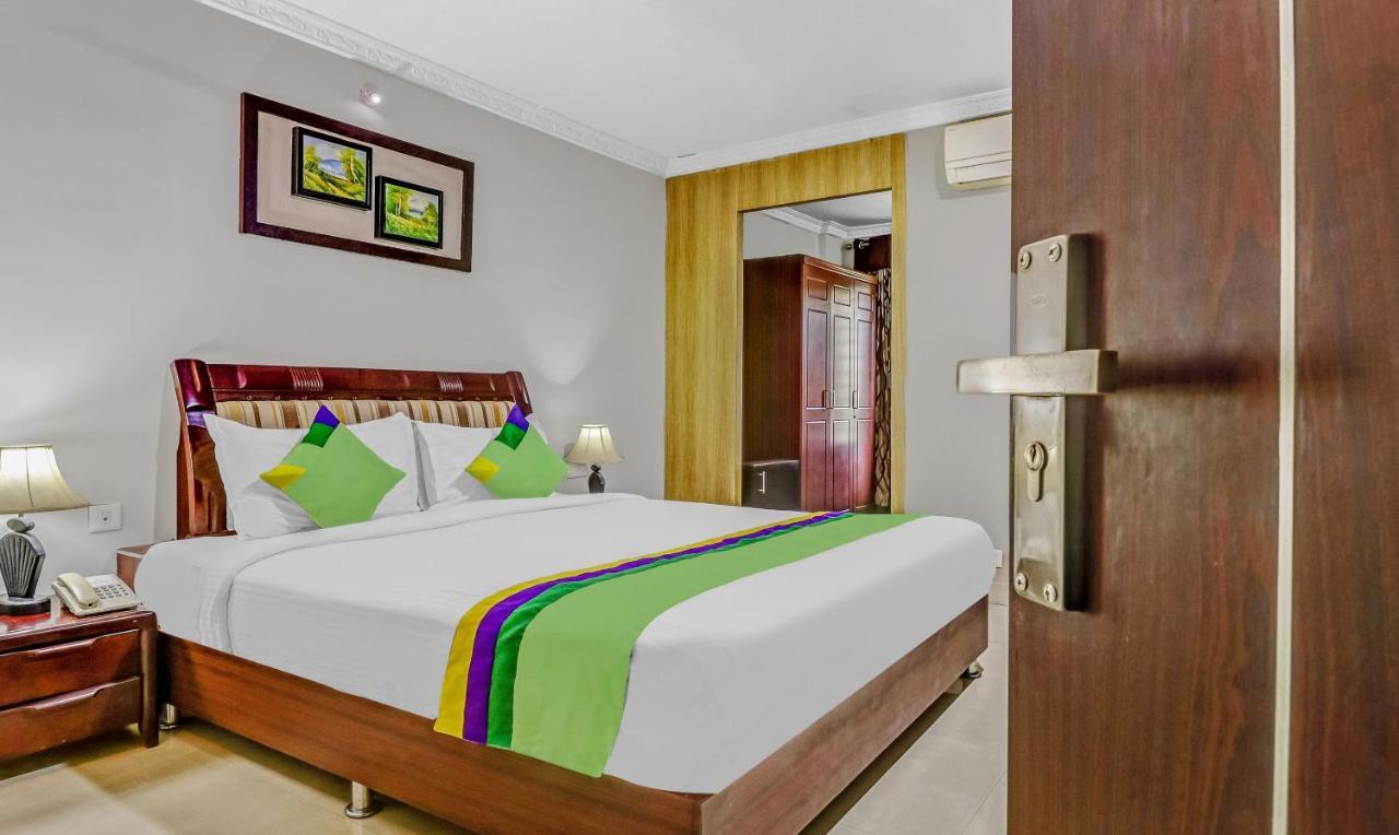 Treebo Symphony Hotels And Resorts Angamally Kizhake Chālakudi Eksteriør bilde