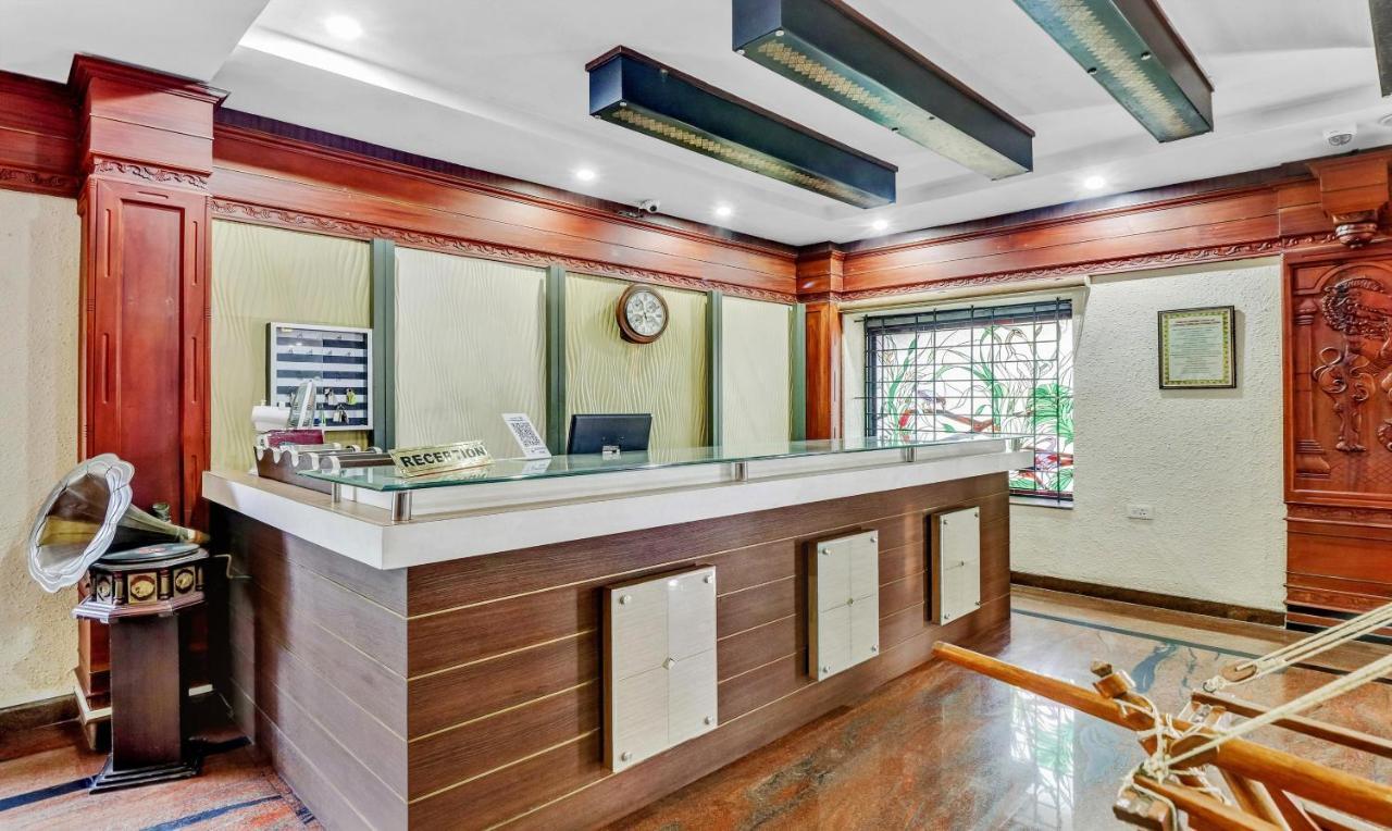 Treebo Symphony Hotels And Resorts Angamally Kizhake Chālakudi Eksteriør bilde