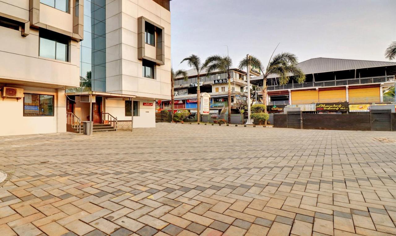 Treebo Symphony Hotels And Resorts Angamally Kizhake Chālakudi Eksteriør bilde