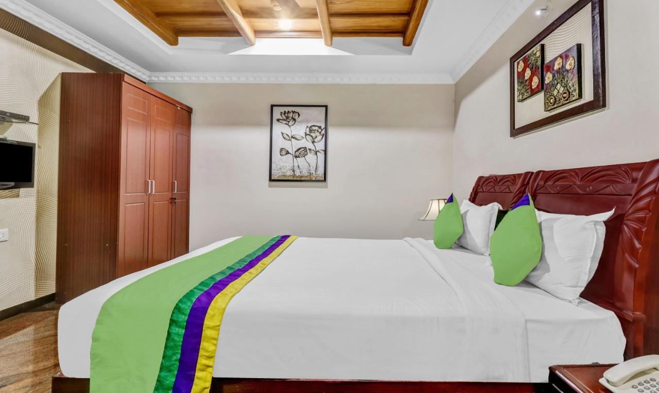 Treebo Symphony Hotels And Resorts Angamally Kizhake Chālakudi Eksteriør bilde